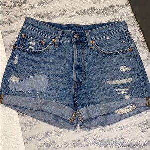 Distressed Levi’s 501 denim shorts